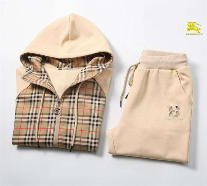 Picture of Burberry SweatSuits _SKUBurberryM-XXL12yn1427606